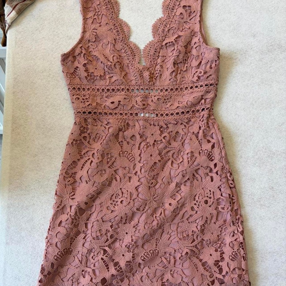 J.O.A. - Dusty Rose Lace Dress with Floral Design - Perfect Condition Size M